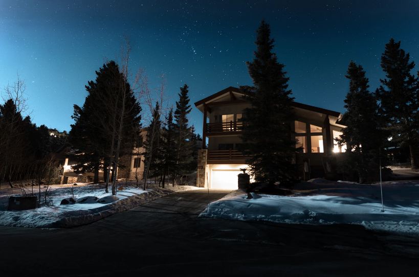 Keep Your House’s Exterior Lit Up