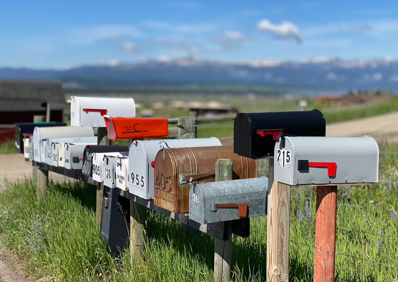 Why do mailboxes have a flag