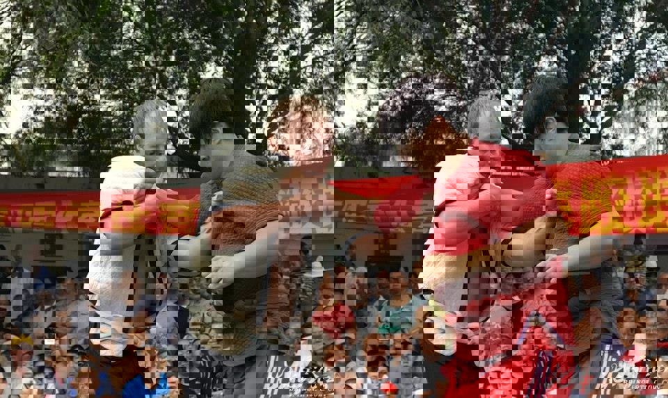 ​Evgeni Goncharov 在天津與中國摔跤手交流