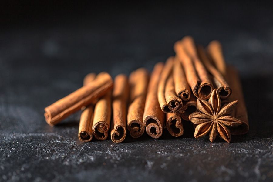 Cinnamon Health Benefits, Nutrition Facts and Side Effects