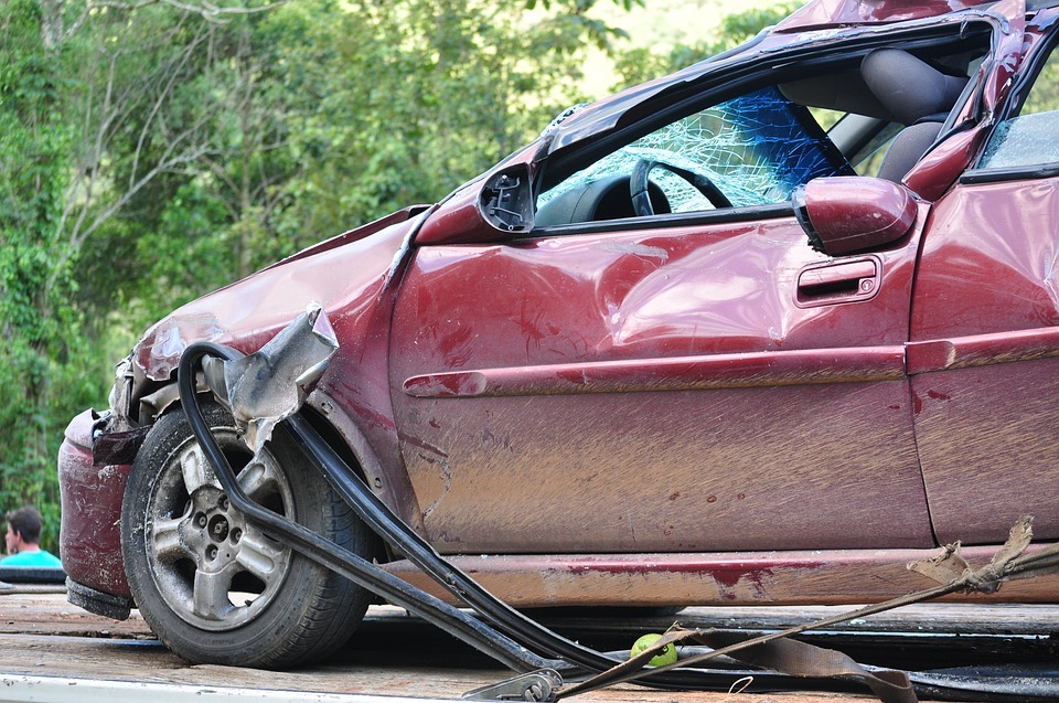 What Should You Do on the Accident Spot Immediately After a Crash