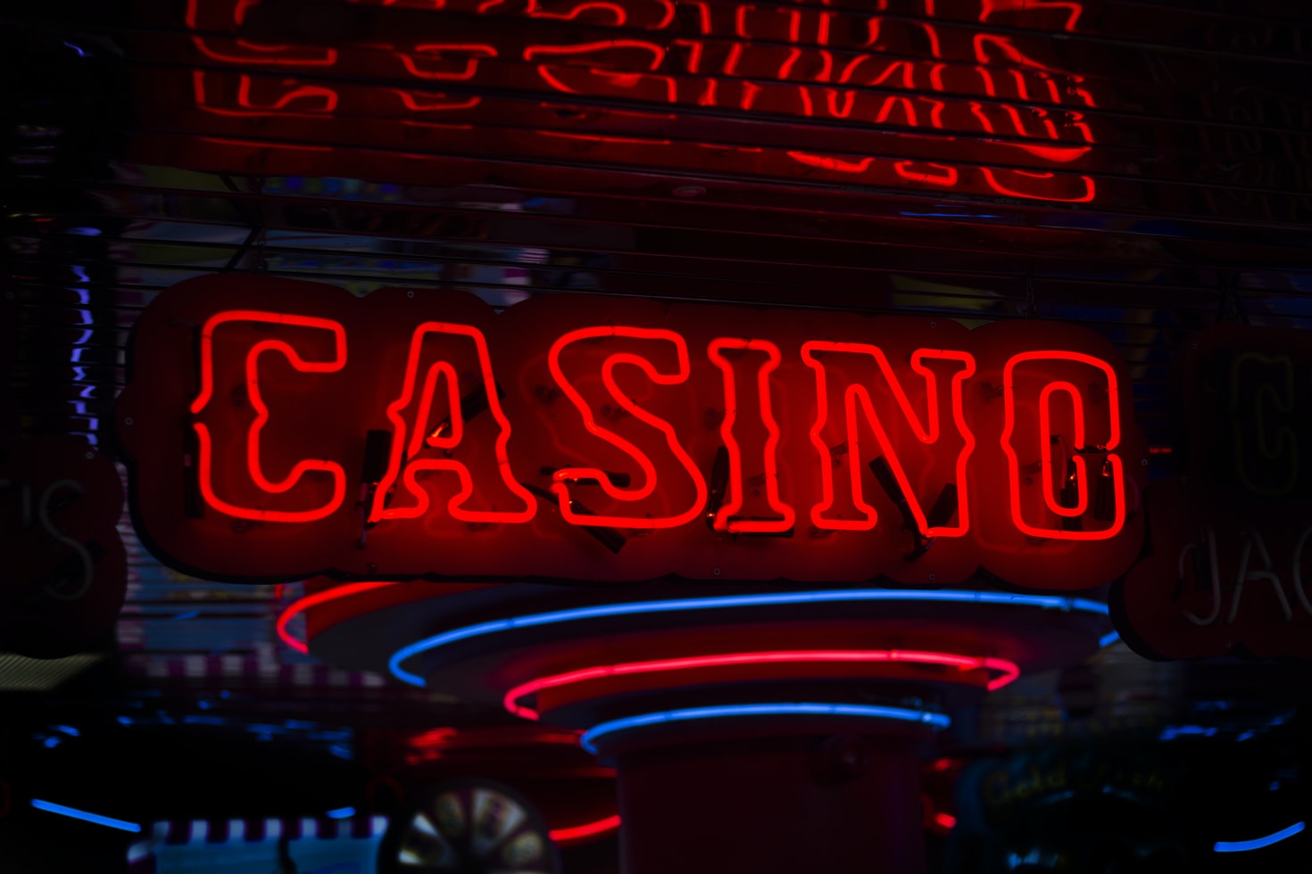What Makes Online Casinos Popular